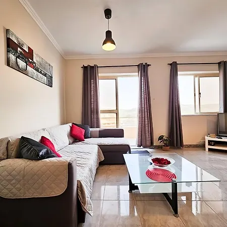 Waveside Apartment *